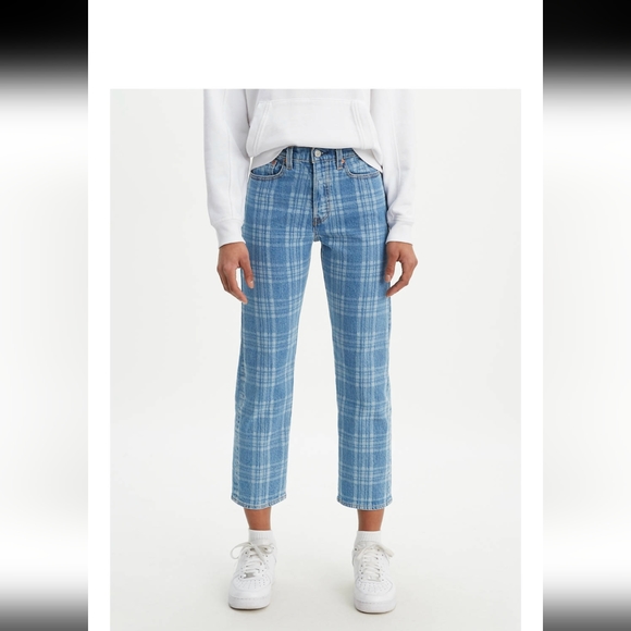 Levi's Denim - Plaid wedgie straight fit capris size 27
